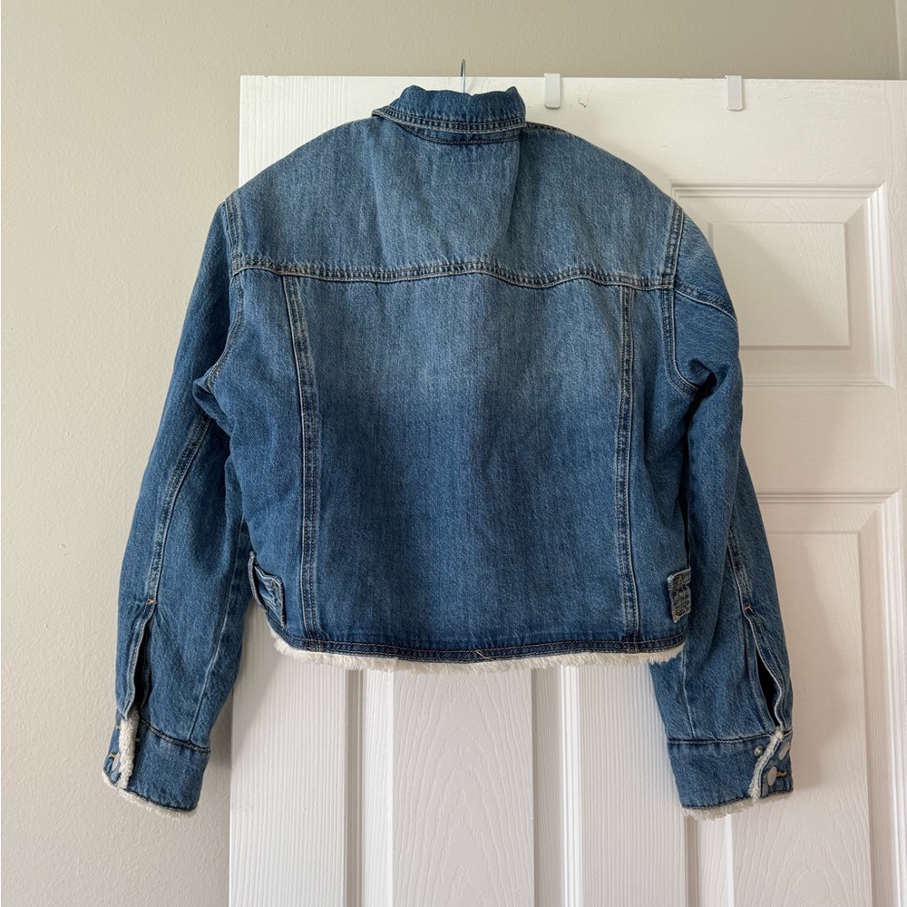 Blank NYC Denim Jacket with Sherpa Lining - Picture 4 of 4
